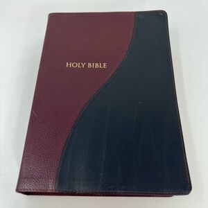Vintage Holy Bible King James Bible Nelson 2003 Bonded Leather Christ in Red God